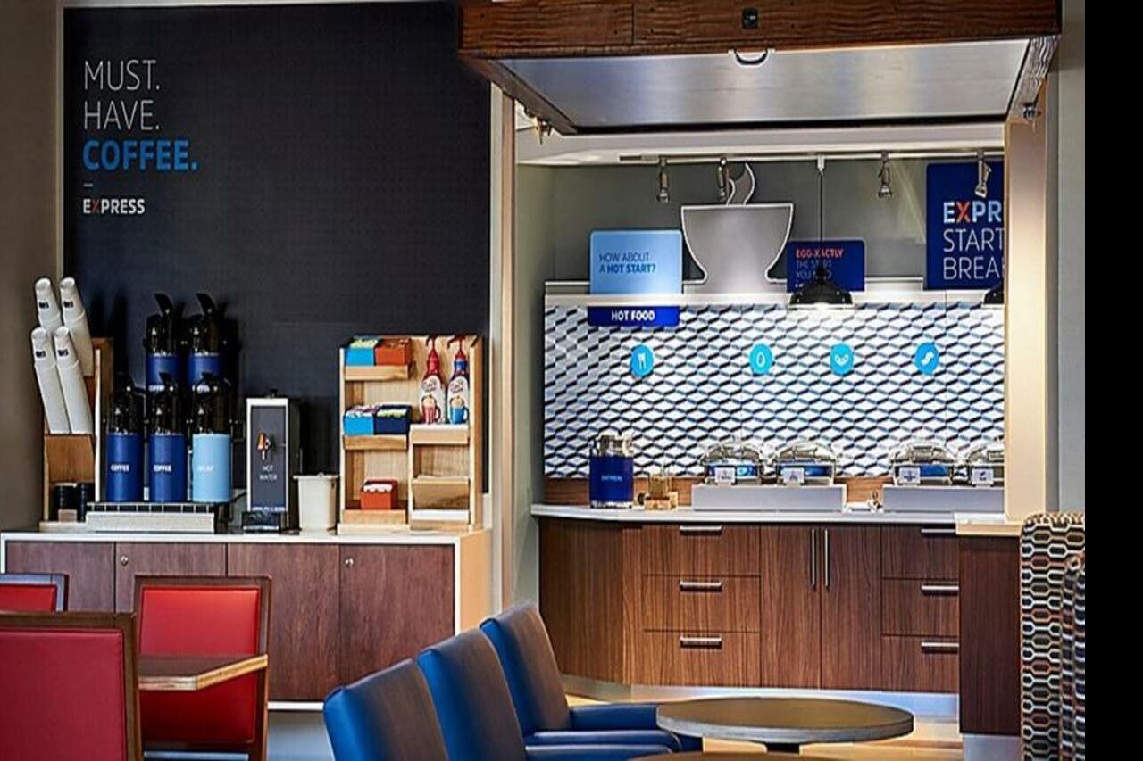 Holiday Inn Express And Suites Liberal Εξωτερικό φωτογραφία